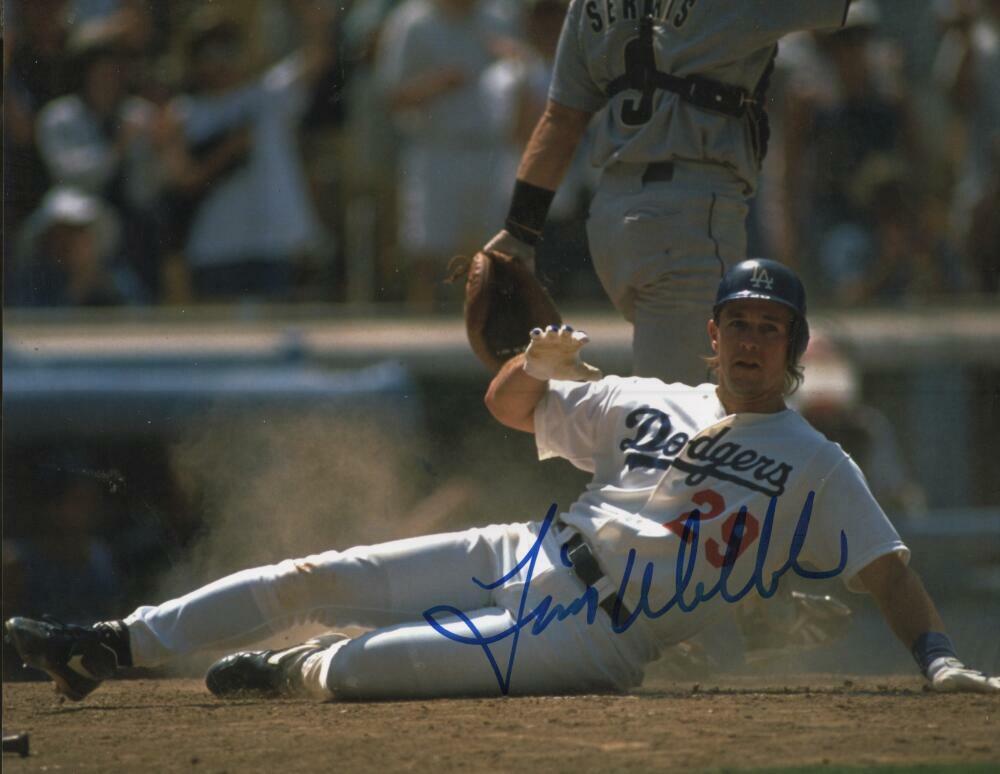 TIM WALLACH LOS ANGELES DODGERS  SIGNED AUTOGRAPHED 8X10 PHOTO W/ COA