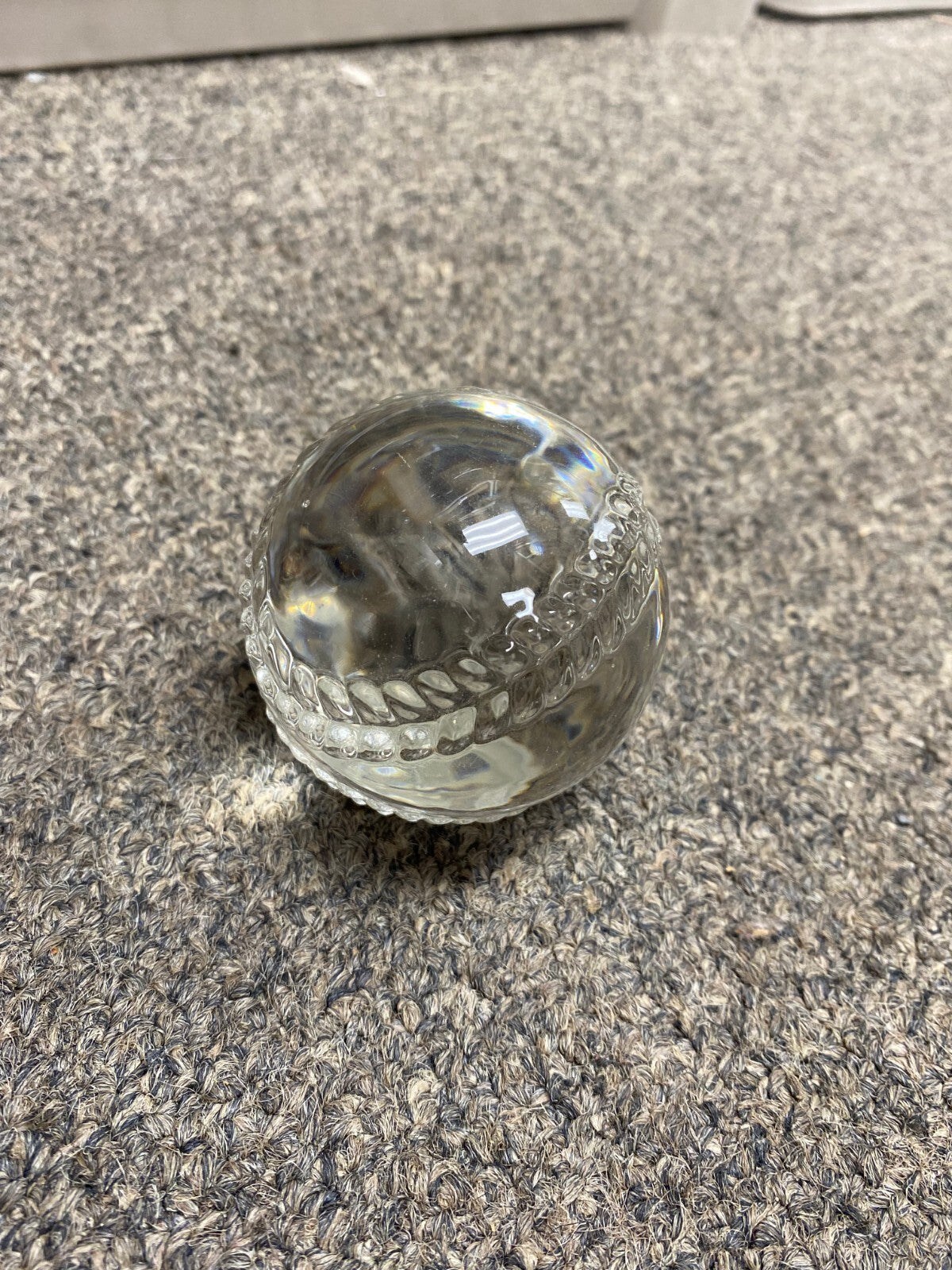 BASEBALL PAPERWEIGHT GREAT FOR A GIFT CLEAR GLASS L@@K