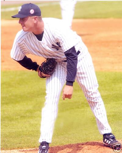 BRANDON CLAUSSEN NEW YORK YANKEES UNSIGNED 8X10 PHOTO