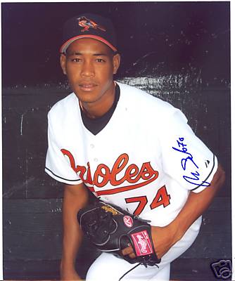 MARINO SALAS BALTIMORE ORIOLES SIGNED 8X10 PHOTO W/COA