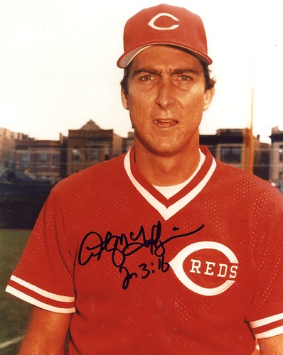 ANDY  MCGAFFIGAN   CINCINNATI  REDS      SIGNED 8X10