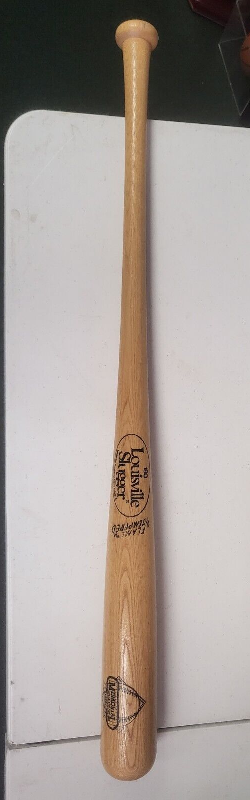 MEMORIAL CLASSIC LOUISVILLE SLUGGER UNSIGNED VINTAGE BLONDE BAT