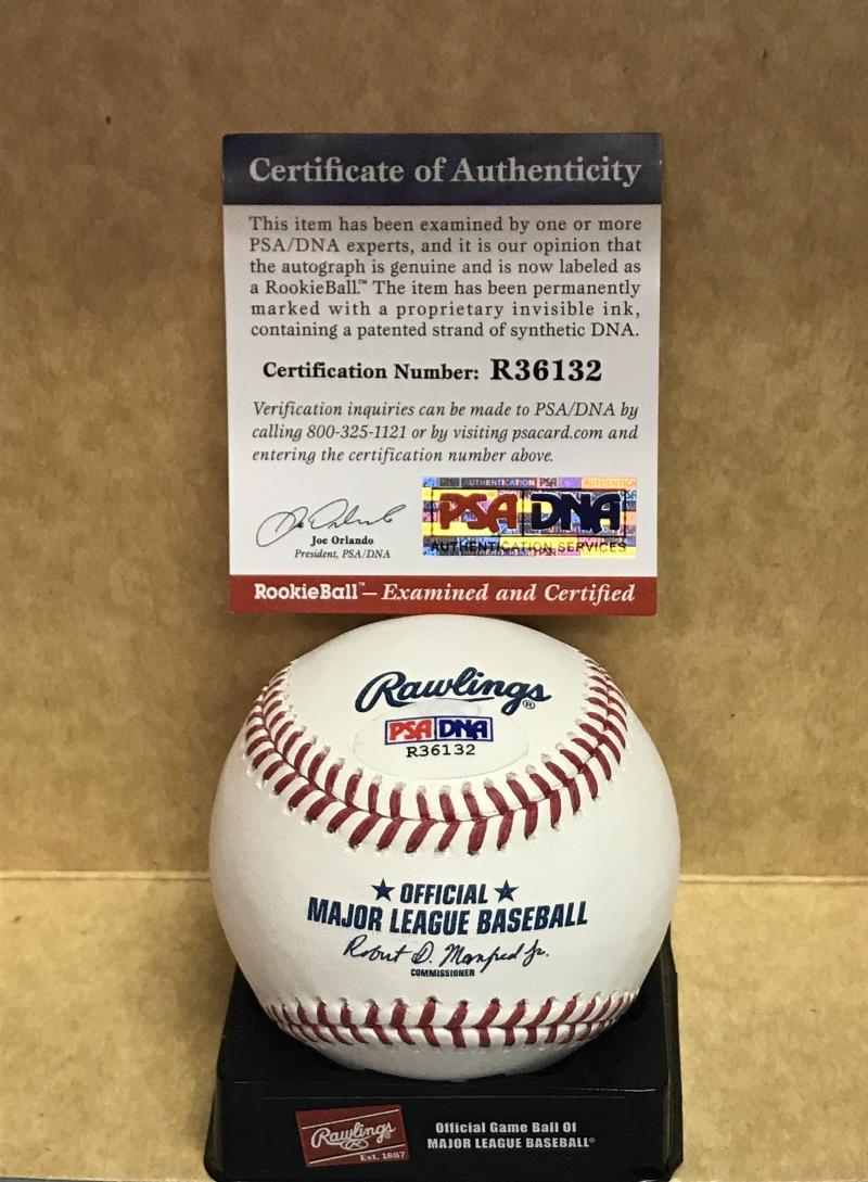A.J. REED  HOUSTON ASTROS  SIGNED  M.L. ROOKIE  BASEBALL  PSA/DNA R36132