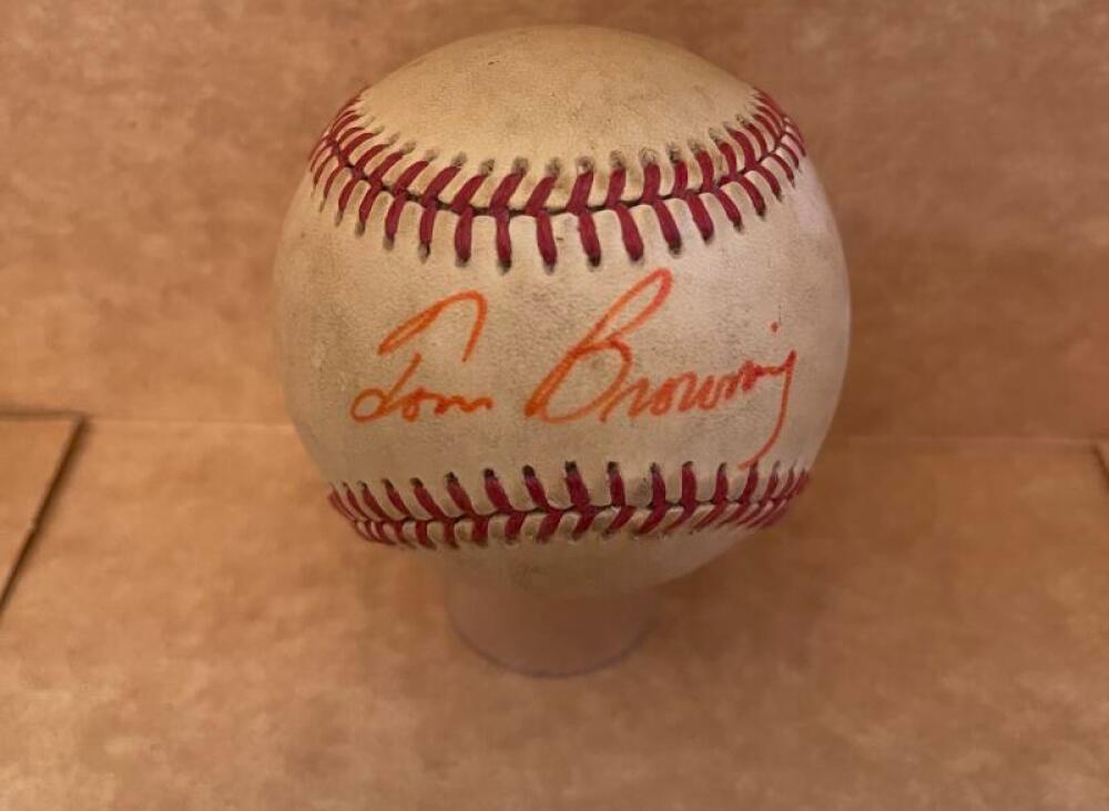 TOM BROWNING REDS SIGNED VINTAGE N.L. BASEBALL BECKETT AUTH