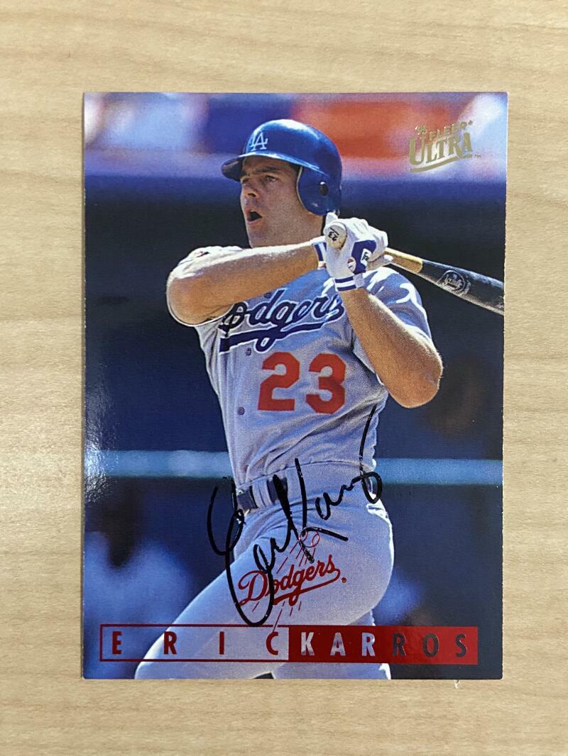 ERIC KARROS LOS ANGELES DODGERS SIGNED 1995 FLEER ULTRA CARD #181 W/COA