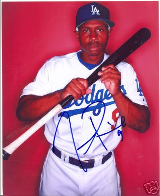 JUAN PIERRE LOS ANGELES DODGERS SIGNED 8X10 PHOTO W/COA
