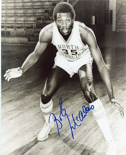 BOB MCADOO  NORTH CAROLINA     SIGNED 8X10 PHOTO