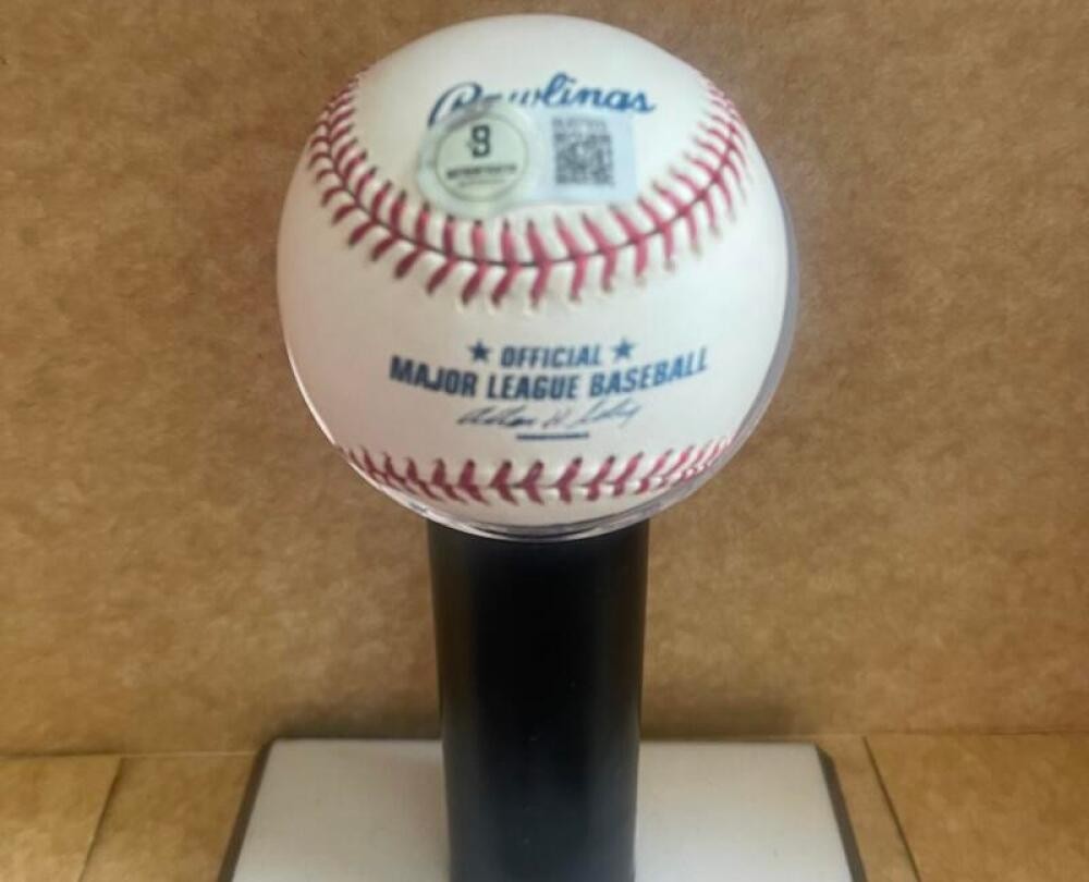 BOBBY RICHARDSON YANKEES C55-66 SIGNED AUTOGRAPHED M.L. BASEBALL BECKETT AUTH