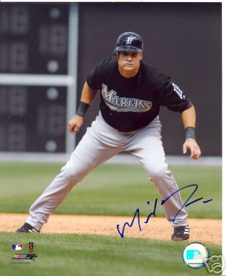 MIKE  JACOBS  FLORIDA  MARLINS    SIGNED 8X10