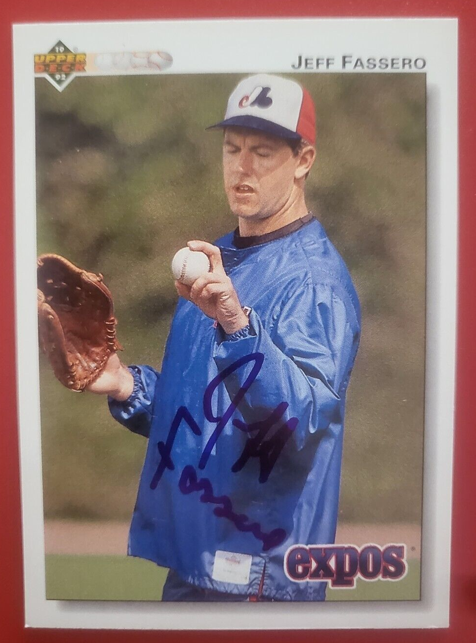1992 UPPER DECK JEFF FASSERO MONTREAL EXPOS SIGNED AUTOGRAPHED CARD #685 W/COA