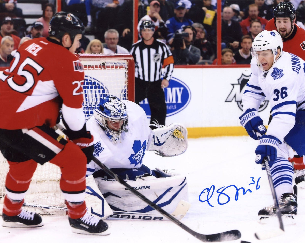 CARL  GUNNARSSON    MAPLE LEAFS/  BLUES   AUTOGRAPHED  SIGNED  8X10  PHOTO