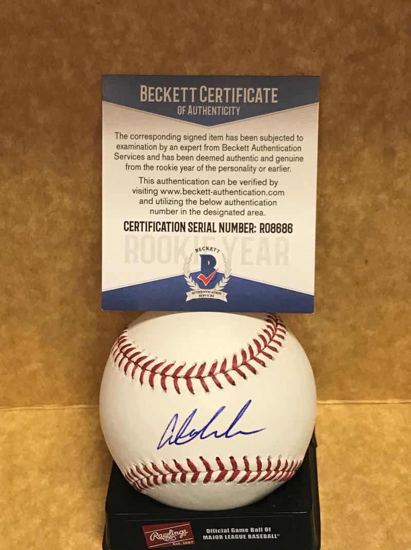 AUSTIN MEADOWS DETROIT TIGERS ROOKIE YEAR SIGNED ML  BASEBALL BECKETT R08686