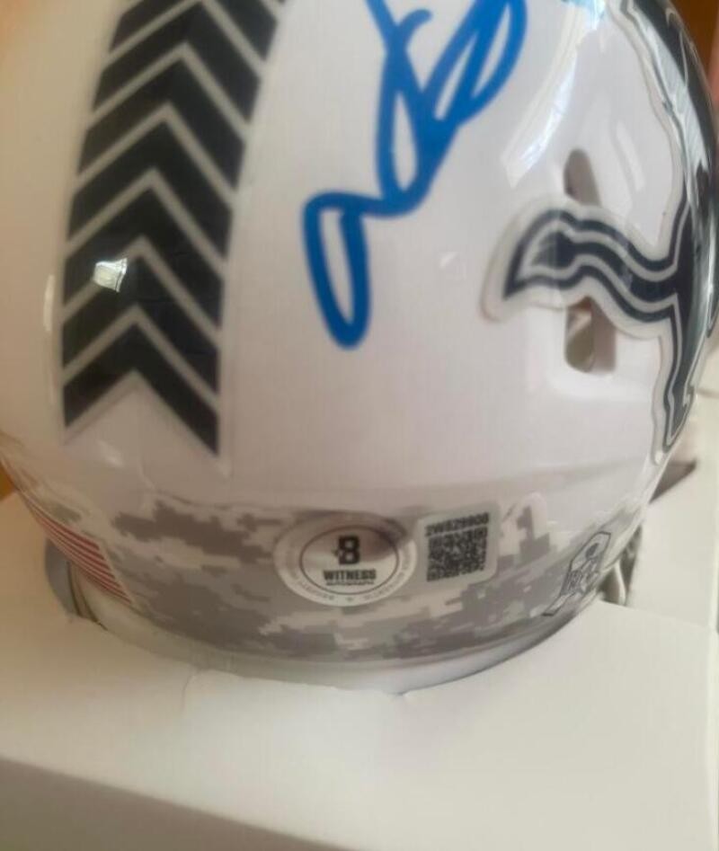 NDAMUKONG SUH SIGNED SALUTE TO SERVICE LIONS MINI HELMET BECKETT AUTHENTIC