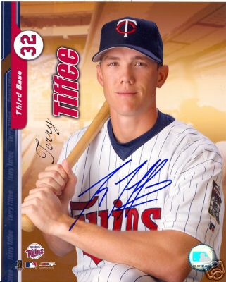 TERRY TIFFEE MINNESOTA TWINS SIGNED 8X10 PHOTO W/COA