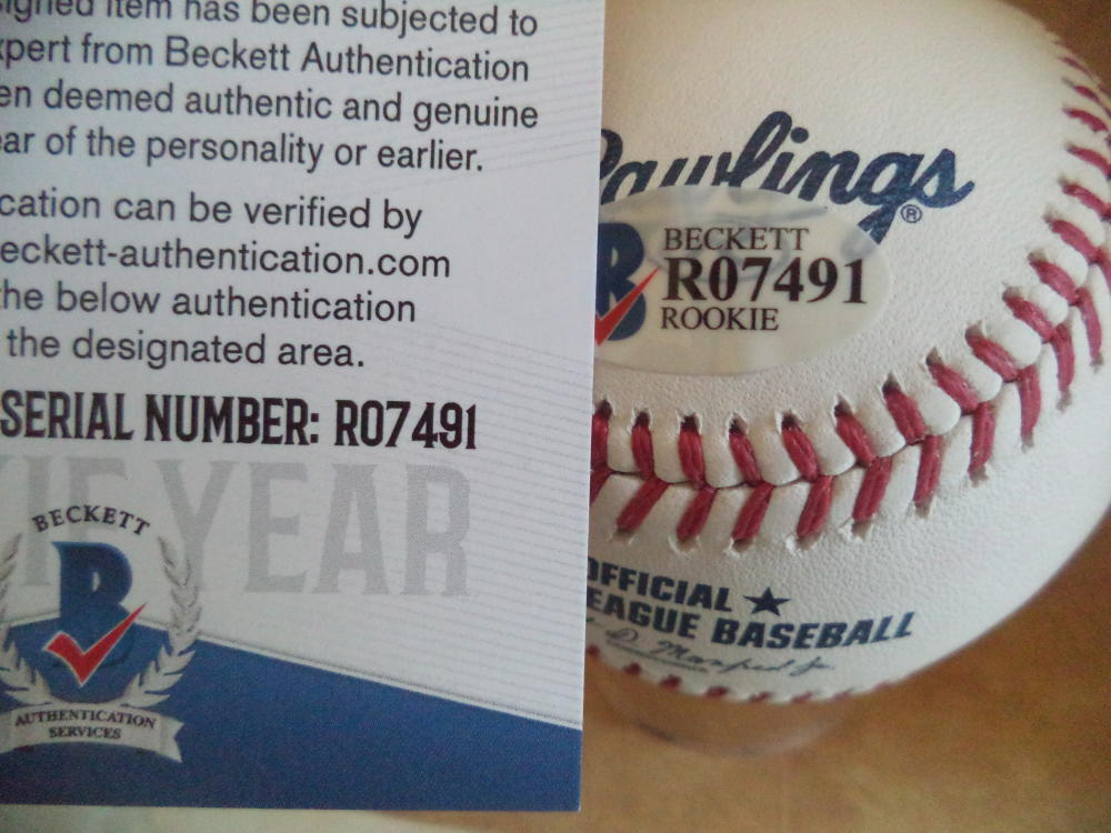 FERNANDO ROMERO MINNESOTA TWINS ROOKIE YEAR SIGNED ML BASEBALL BECKETT R07491