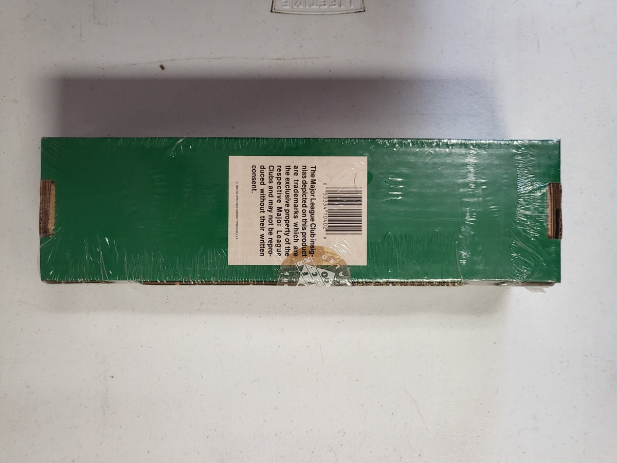 1990 UPPER DECK BASEBALL COMPLETE CARD SET 800 FACTORY SEALED