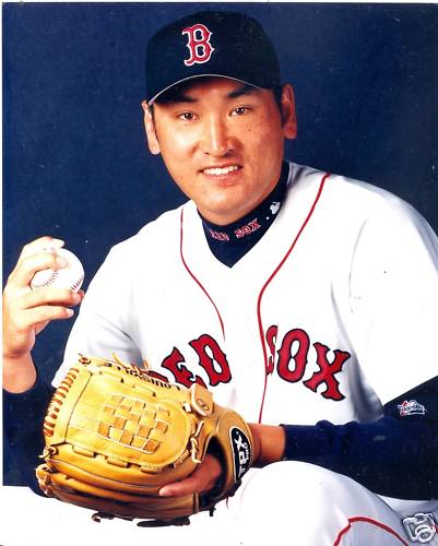 JIM HO CHO BOSTON RED SOX UNSIGNED 8X10 PHOTO
