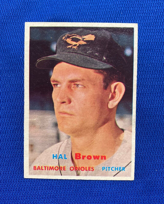 1957 TOPPS HAL BROWN BALTIMORE ORIOLES #194 CARD VINTAGE SET-BREAK