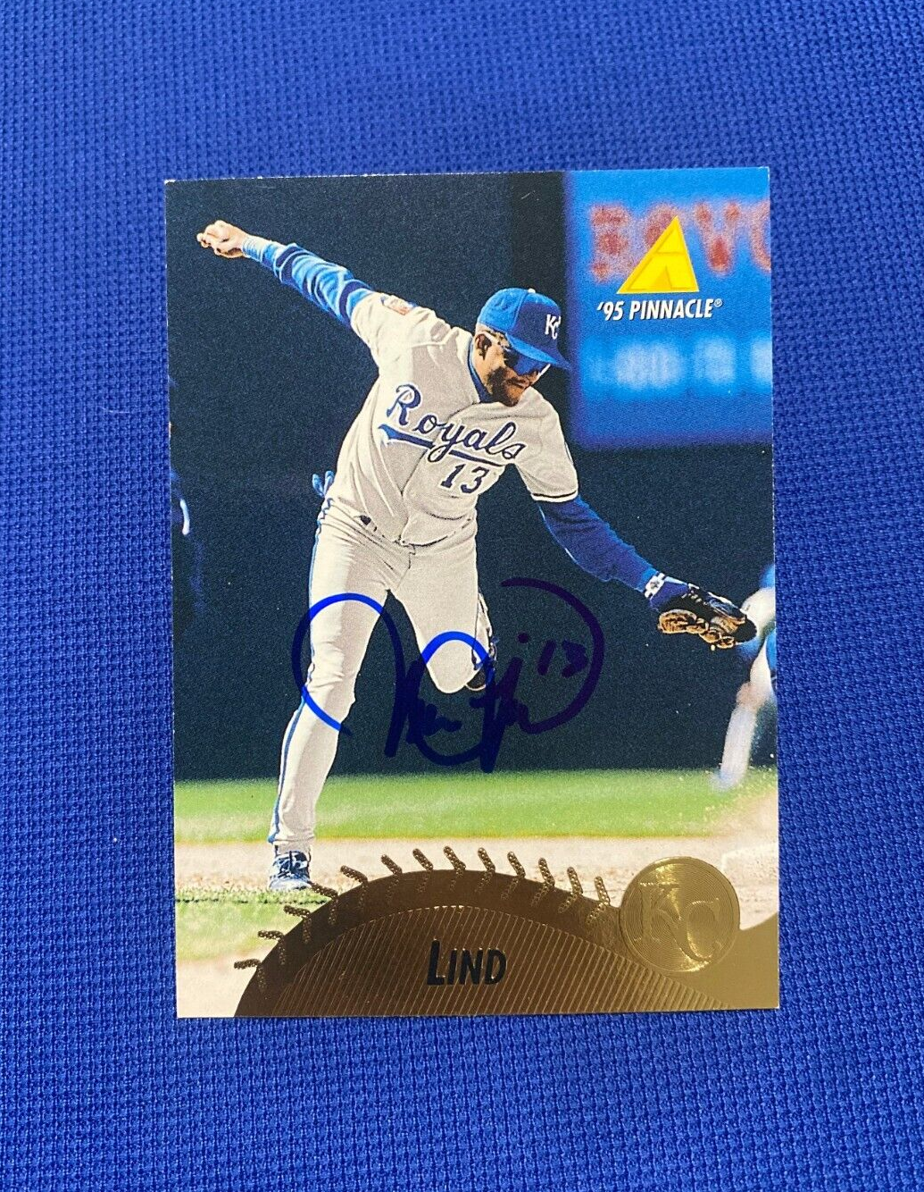 1995 PINNACLE JOSE LIND KC KANSAS CITY ROYALS  SIGNED AUTOGRAPH CARD #108 COA