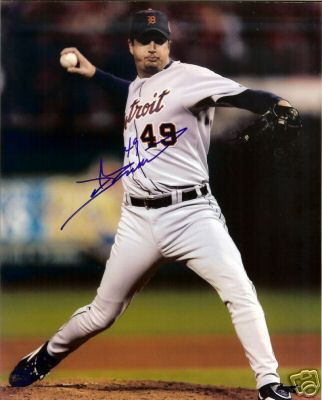 JASON GRILLI   DETROIT TIGERS   SIGNED 8X10 PHOTO