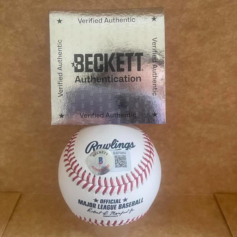 GARY ROGGENBURK 1969 PILOTS SIGNED AUTO M.L. BASEBALL BECKETT AUTH