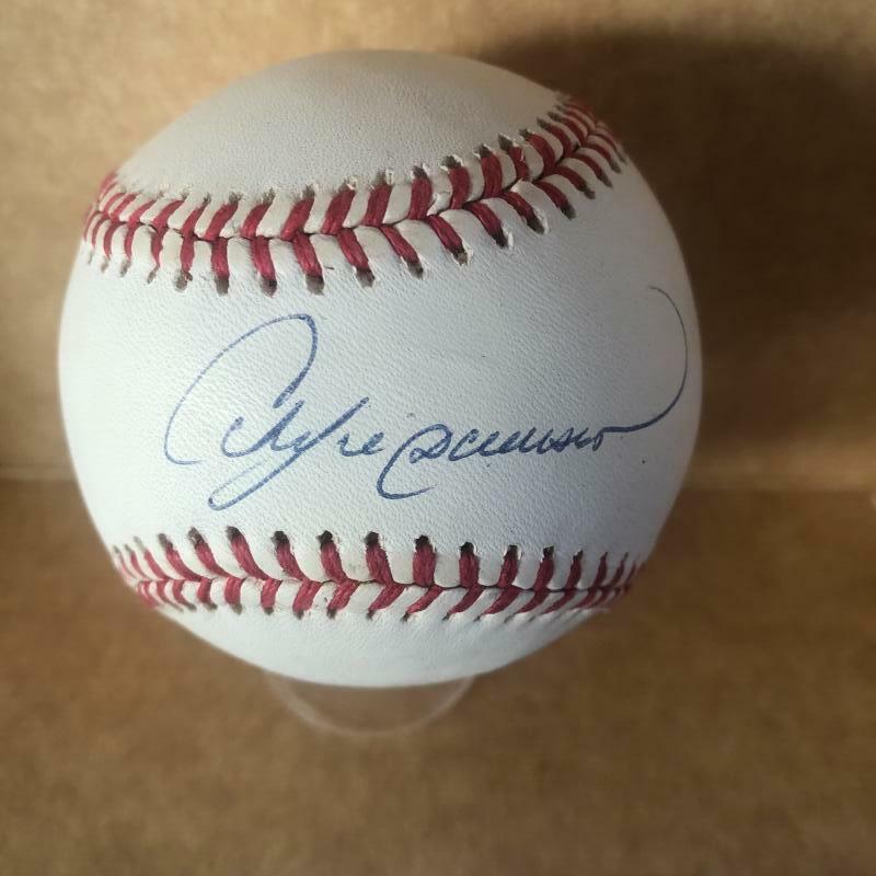 ANDRE DAWSON CUBS SIGNED AUTO VINTAGE N.L. BASEBALL BECKETT Y12813