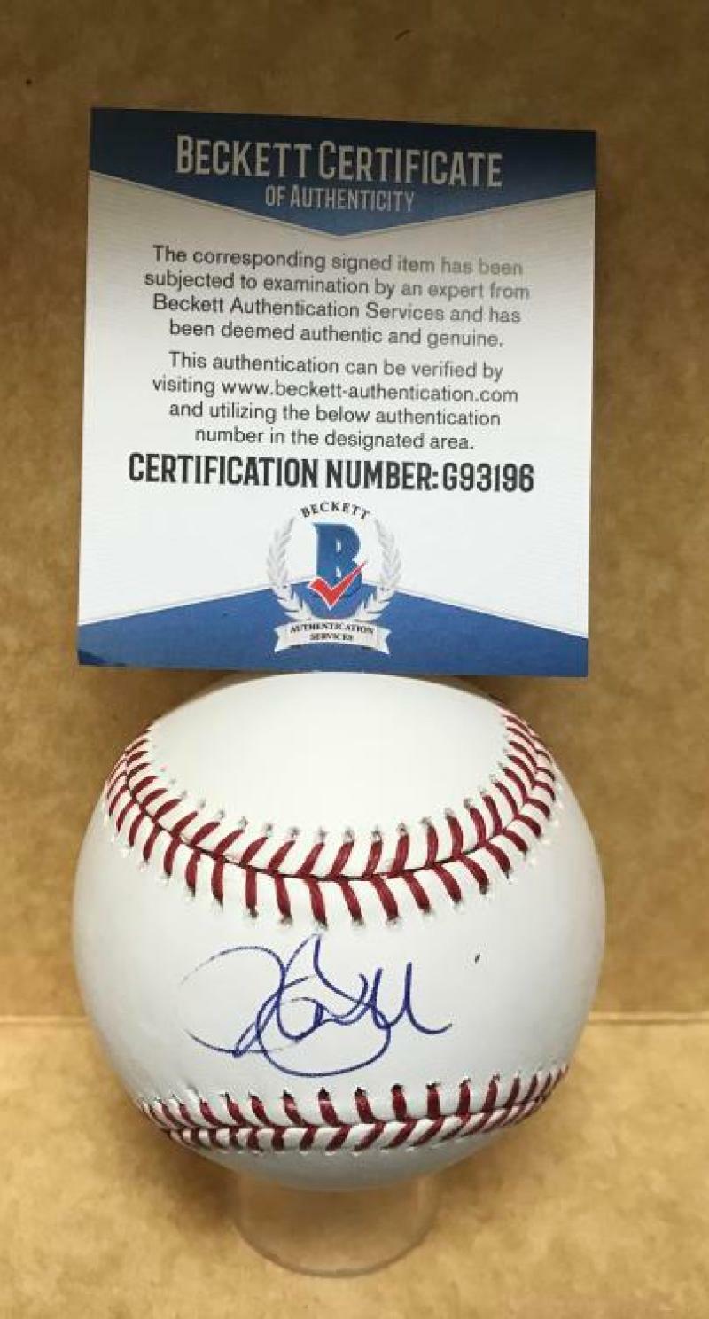 ROCCO BALDELLI MINNESOTA TWINS MANAGER SIGNED M.L. BASEBALL BECKETT G93196