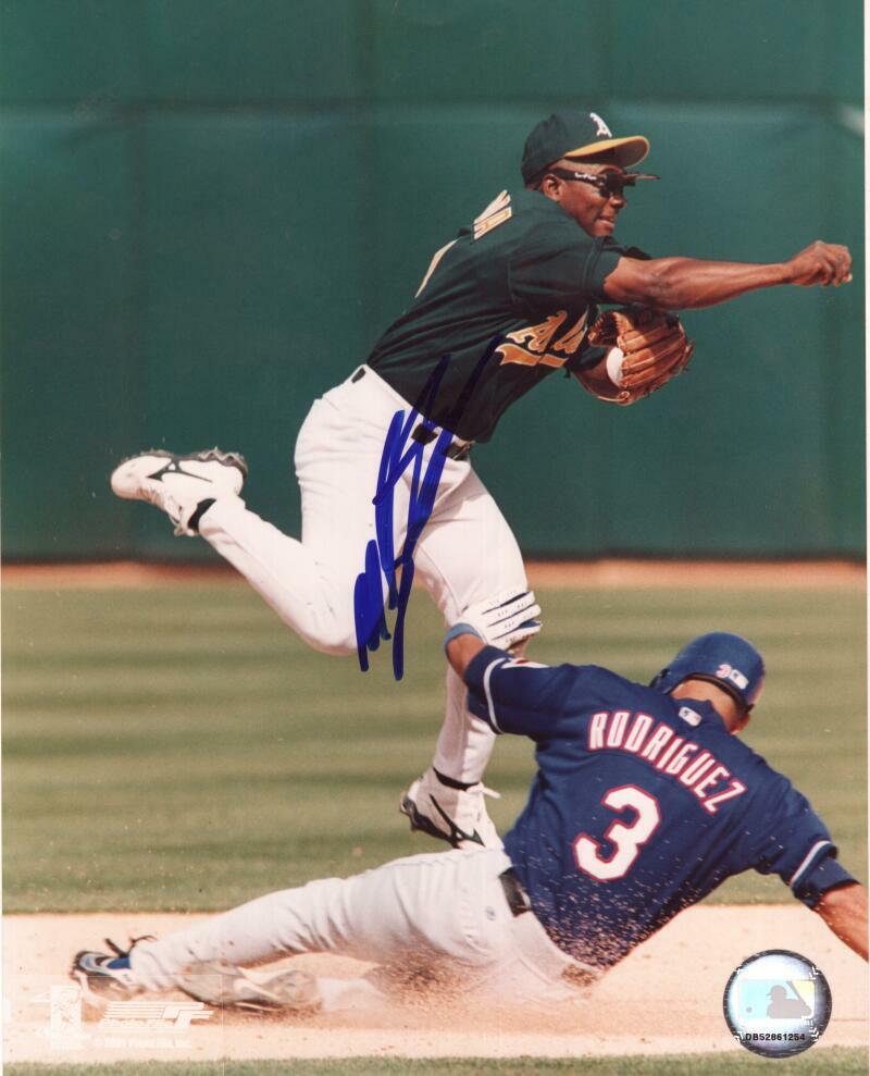 MIGUEL TEJADA OAKLAND A'S  SIGNED AUTOGRAPHED 8X10 PHOTO W/ COA