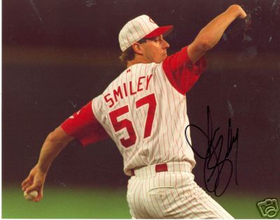 JOHN  SMILEY  CINCINNATI  REDS     SIGNED 8X10