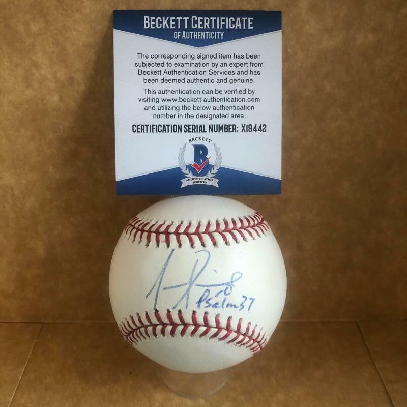JUAN PIERRE MARLINS/ROCKIES  SIGNED AUTO M.L. BASEBALL BECKETT X19442