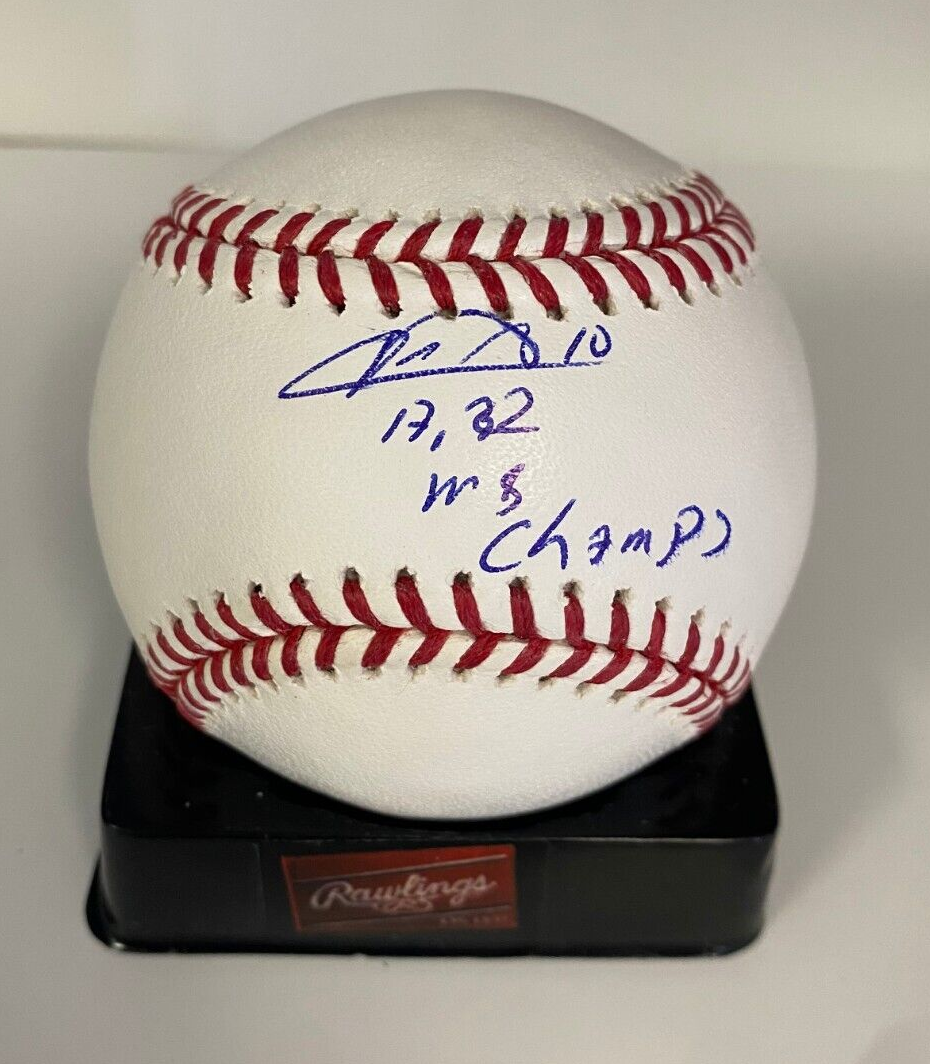 YULI GURRIEL HOUSTON ASTROS 2017,22 WS CHAMPS SIGNED AUTO M.L BASEBALL BECKETT !