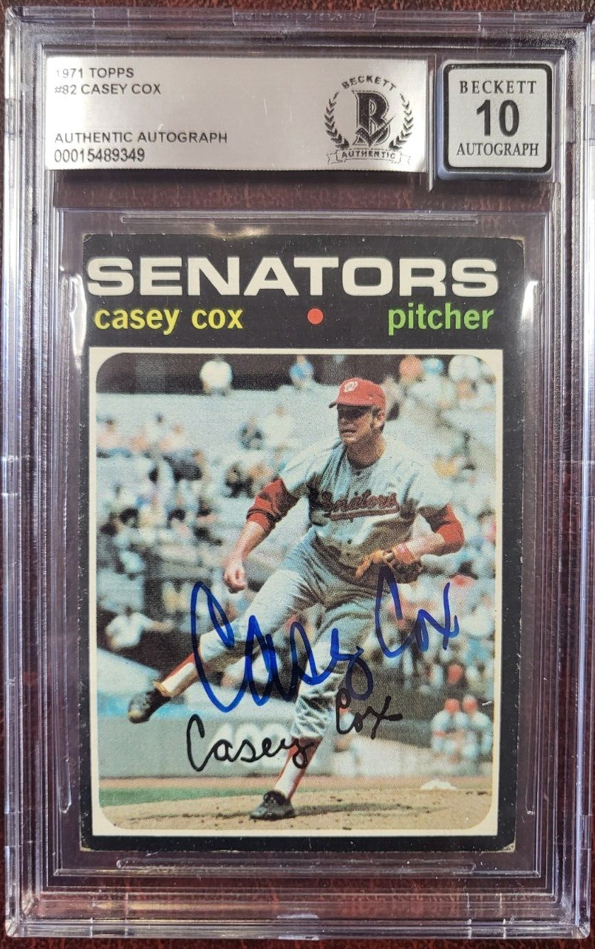 1971 TOPPS CASEY COX SENATORS SIGNED AUTOGRAPH #82 CARD BECKETT 10 AUTO