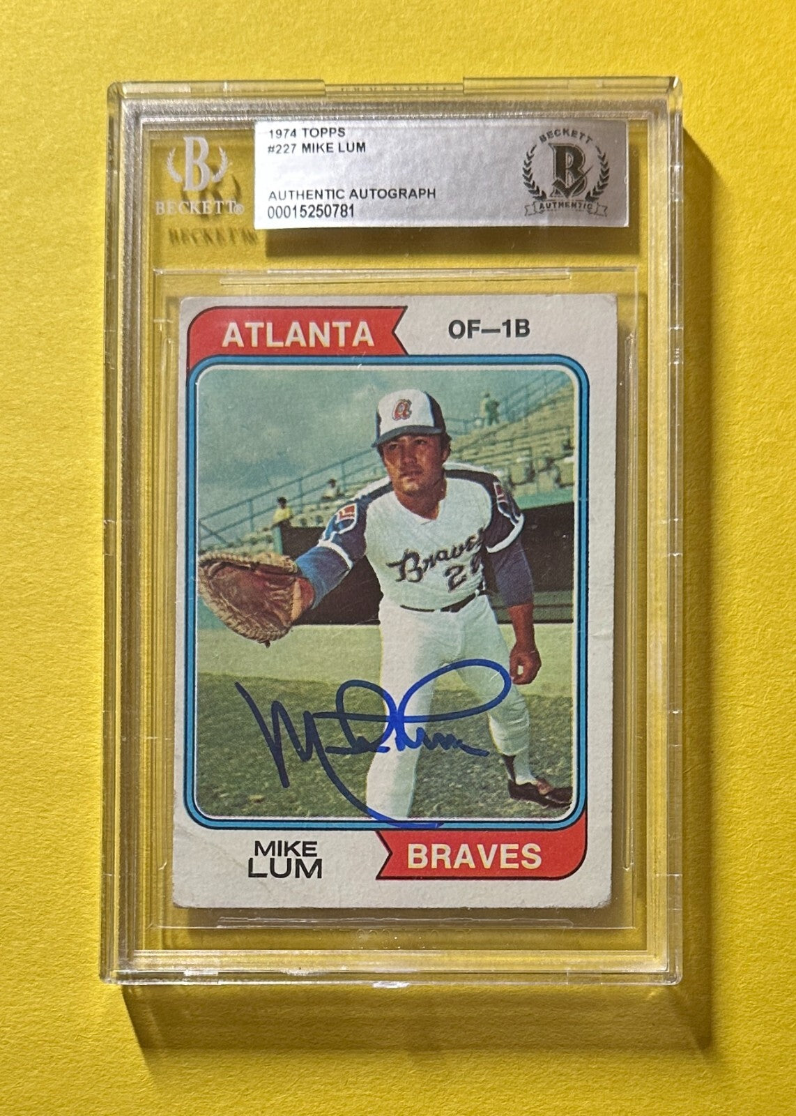 1974 TOPPS MIKE LUM #227 AUTHENTIC AUTO BECKETT CERTIFIED BRAVES