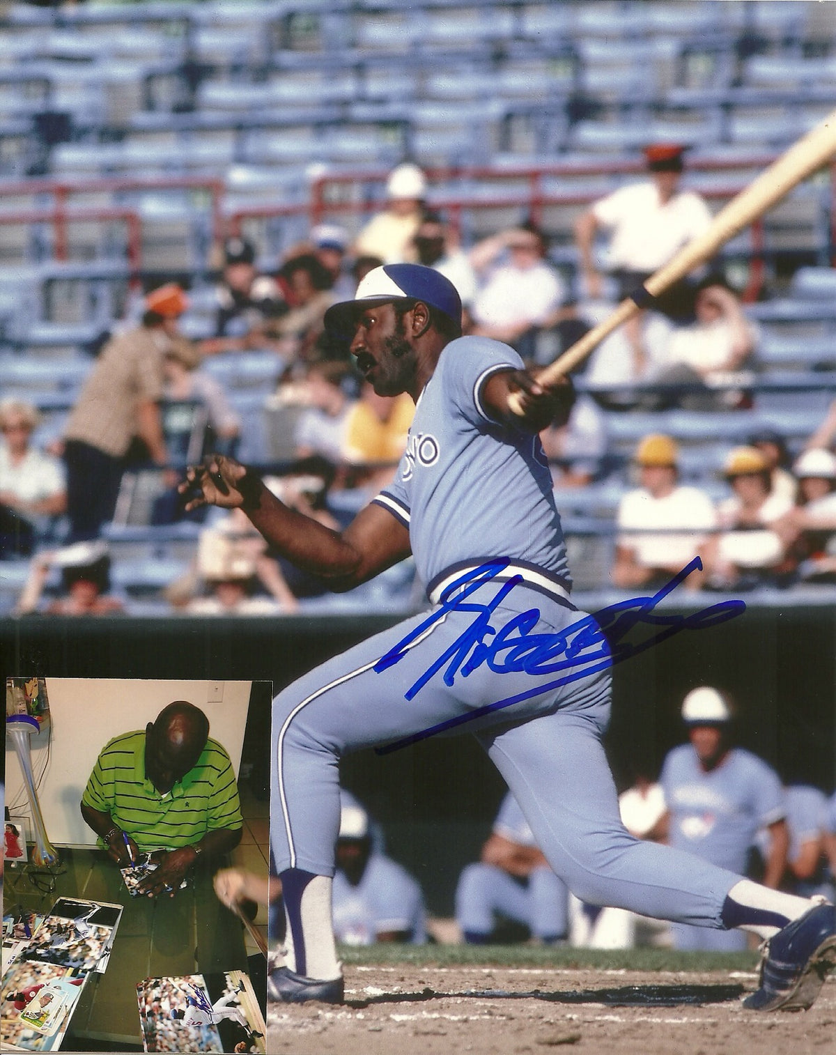 RICO CARTY TORONTO BLUE JAYS SIGNED AUTOGRAPHED 8x10 PHOTO W/COA SWINGING