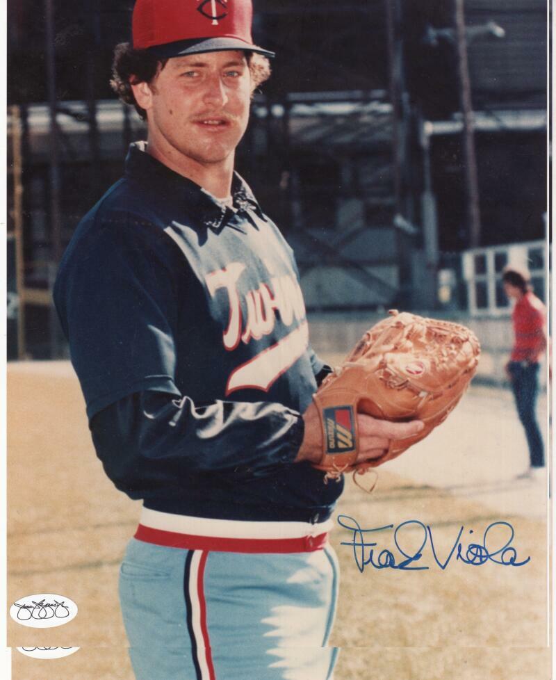 FRANK VIOLA MINNESOTA TWINS SIGNED AUTOGRAPHED  8X10 PHOTO JSA SOA 
