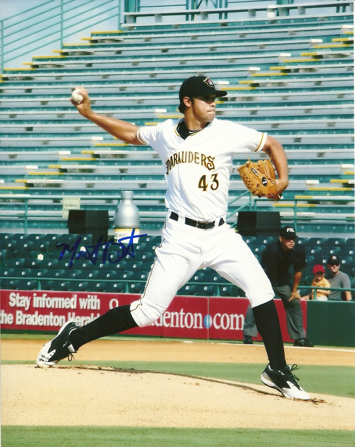 MATT BENEDICT PITTSBURGH PIRATES SIGNED AUTOGRAPHED 8x10 PHOTO W/COA MARAUDERS