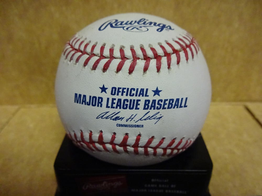 MIKE GALLEGO YANKEES/A'S SIGNED M.L. BASEBALL W/COA