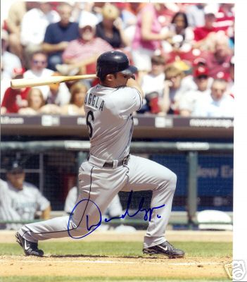 DAN  UGGLA     FLORIDA  MARLINS   SIGNED 8X10