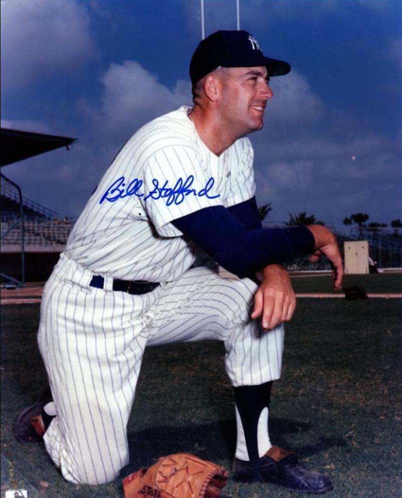 BILL STAFFORD DECEASED 2001 NEW YORK YANKEES SIGNED    8X10 PHOTO W/ COA