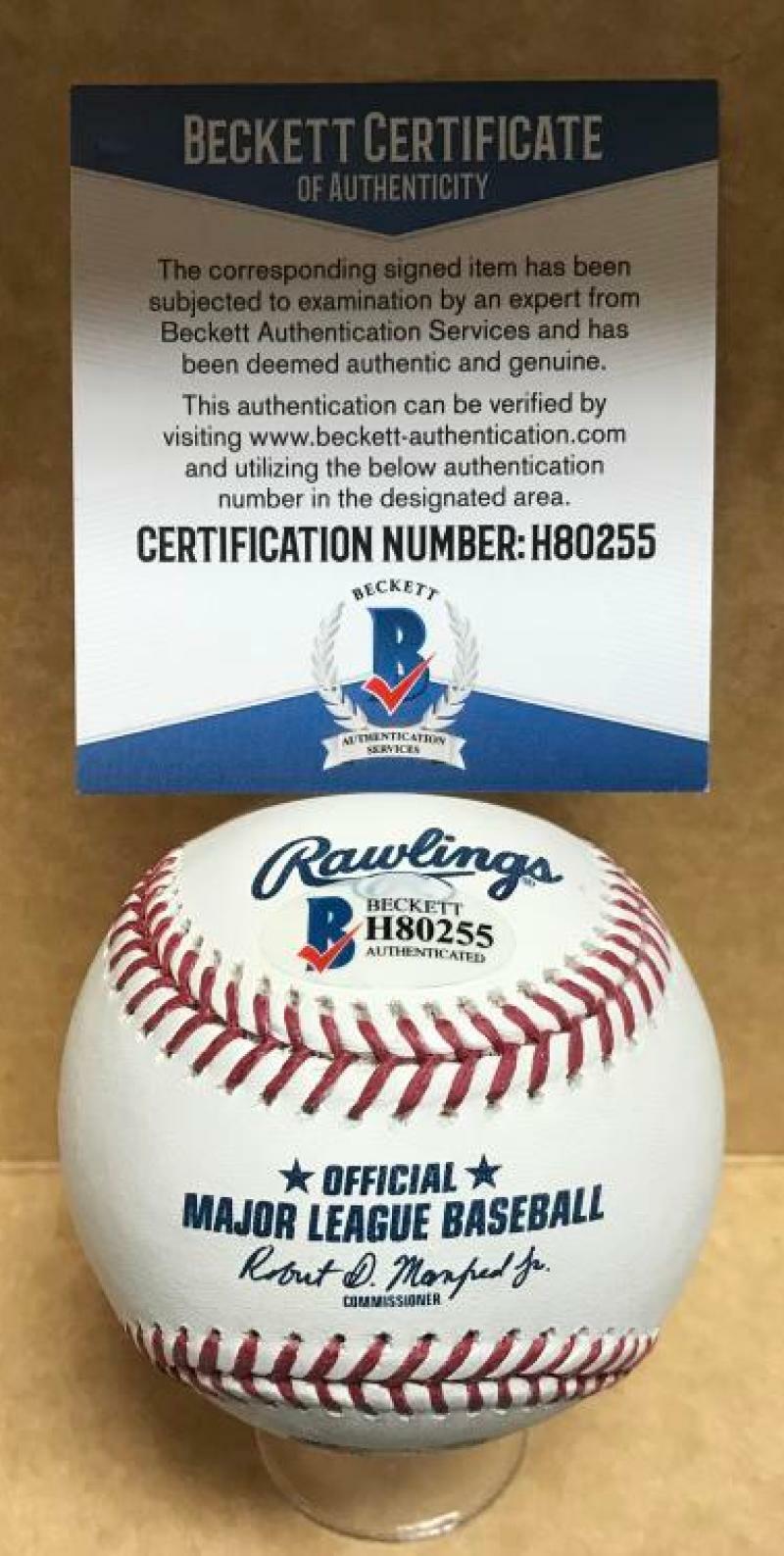VICTOR ROBLES WASHINGTON NATIONALS SIGNED AUTO M.L. BASEBALL BECKETT H80255