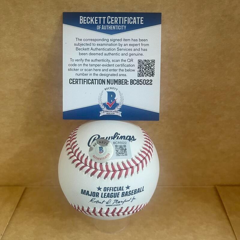 MARWIN GONZALEZ YANKEES/ASTROS SIGNED AUTOGRAPHED M.L. BASEBALLL BAS BC85022