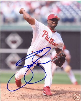 TOM GORDON PHILADELPHIA PHILLIES SIGNED 8X10 PHOTO COA