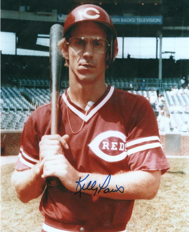 KELLY PARIS CINCINNATI REDS SIGNED AUTOGRAPHED 8X10 PHOTO W/ COA 