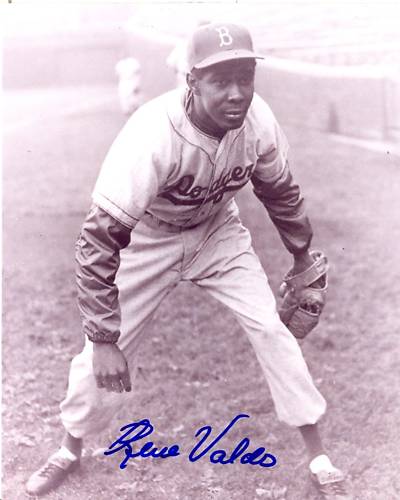 RENE VALDES BROOKLYN DODGERS DECEASED SIGNED 8X10 PHOTO