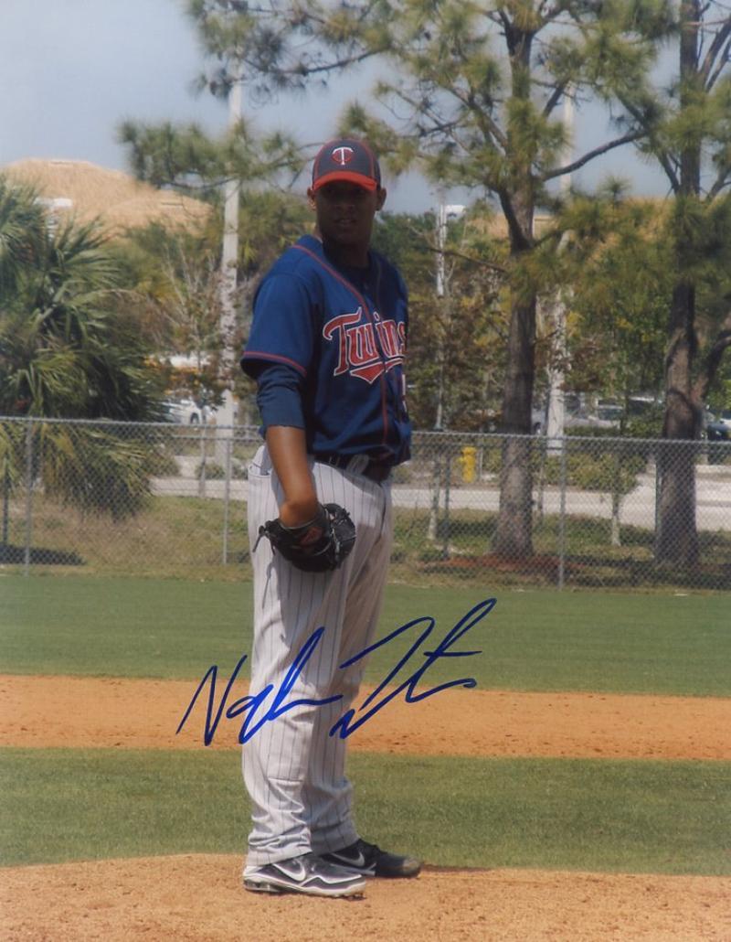 NELVIN FUENTES MINNESOTA TWINS SIGNED AUTOGRAPHED 8X10 W/COA