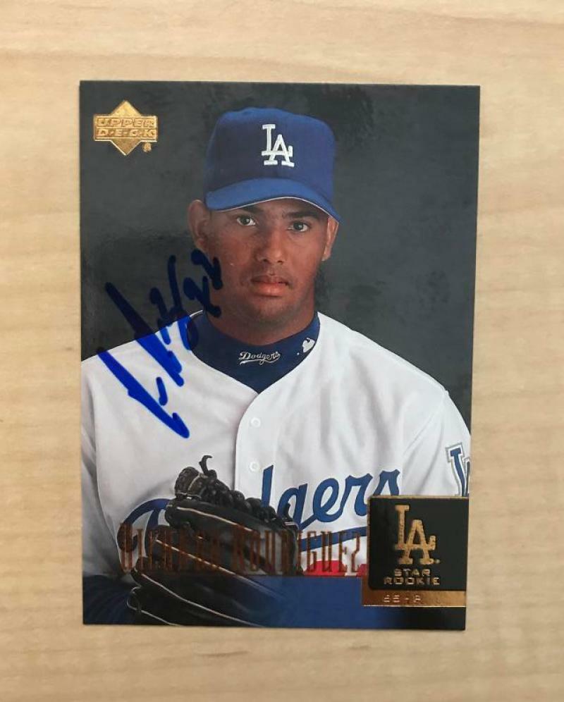 RICARDO RODRIGUEZ LOS ANGELES DODGERS SIGNED 2001 UPPER DECK CARD #277 W/COA 