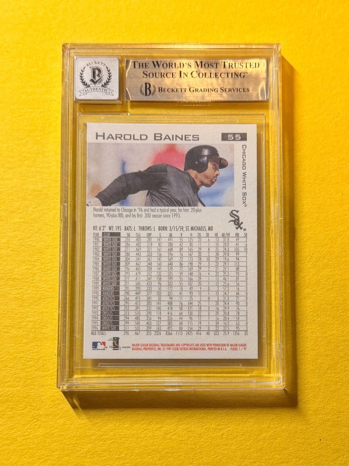 1997 FLEER HAROLD BAINES #55 SIGNED AUTO CARD BECKETT 10 AUTH WHITE SOX