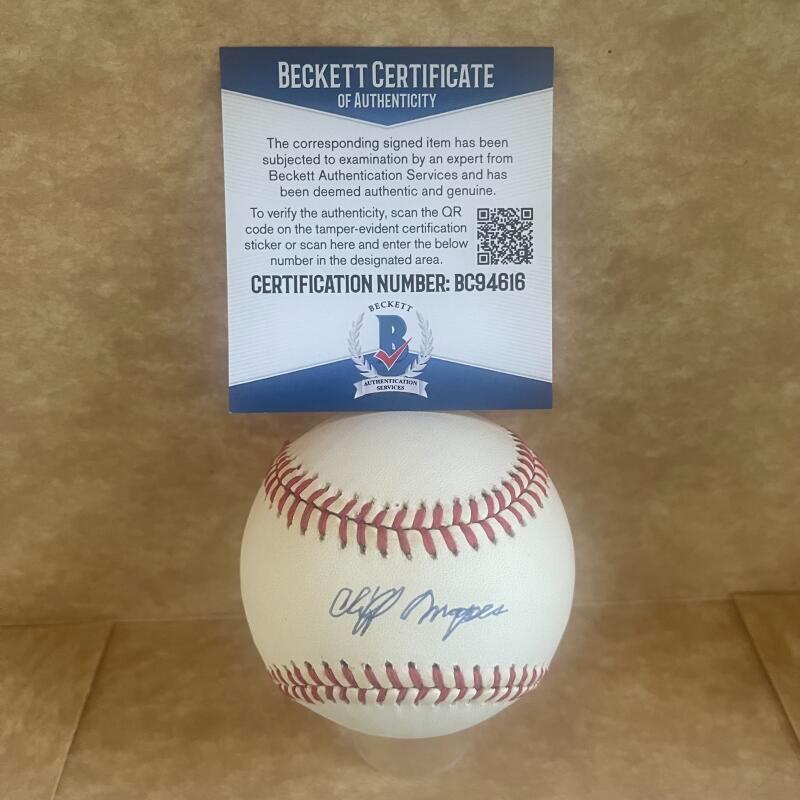 CLIFF MAPES YANKEES/BROWNS/TIGERS SIGNED VINTAGE A.L. BASEBALL BAS BC95616