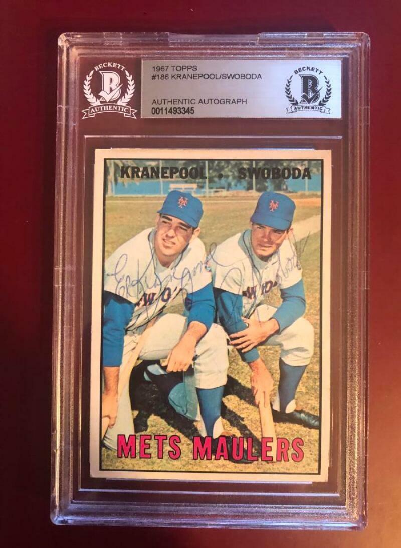 1967 TOPPS KRANEPOOL/SWOBODA METS SEE BACK OF CARD SIGNED CARD BECKETT AUTHENTIC