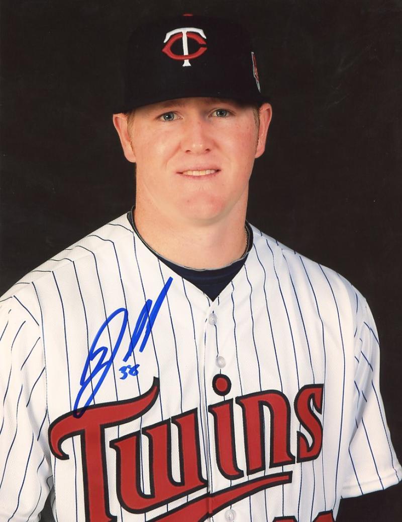 LOGAN DARNELL MINNESOTA TWINS SIGNED 8X10 W/COA 